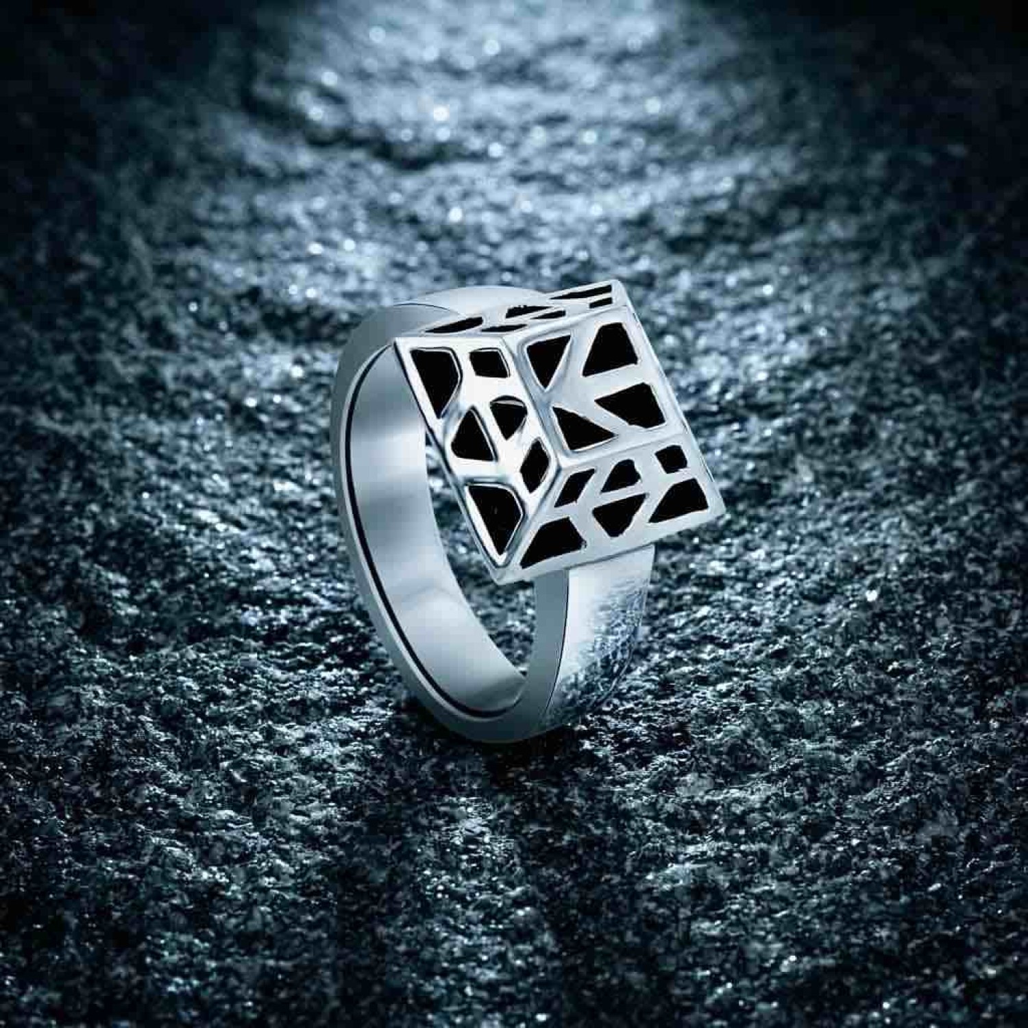 Official Thorin Oakenshield Ring in solid 925 sterling silver, royal emblem engraved and oxidised black, custom made to exact size in New Zealand, New Line Productions licensed