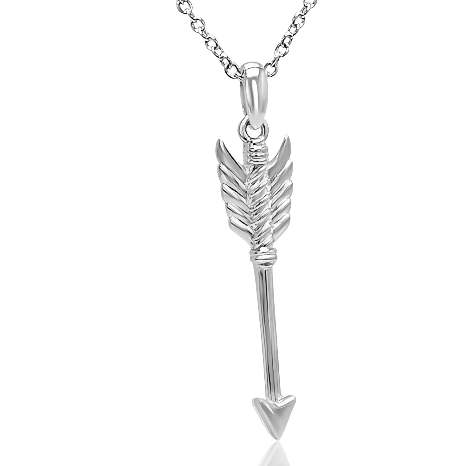 Celebrate the legendary skills of Legolas with the Official "The Hobbit" Legolas Arrow Pendant. Handcrafted by Middle Earth New Zealand, this piece of jewelry is a must-have for fans of the famous Lord of the Rings and The Hobbit Trilogy.